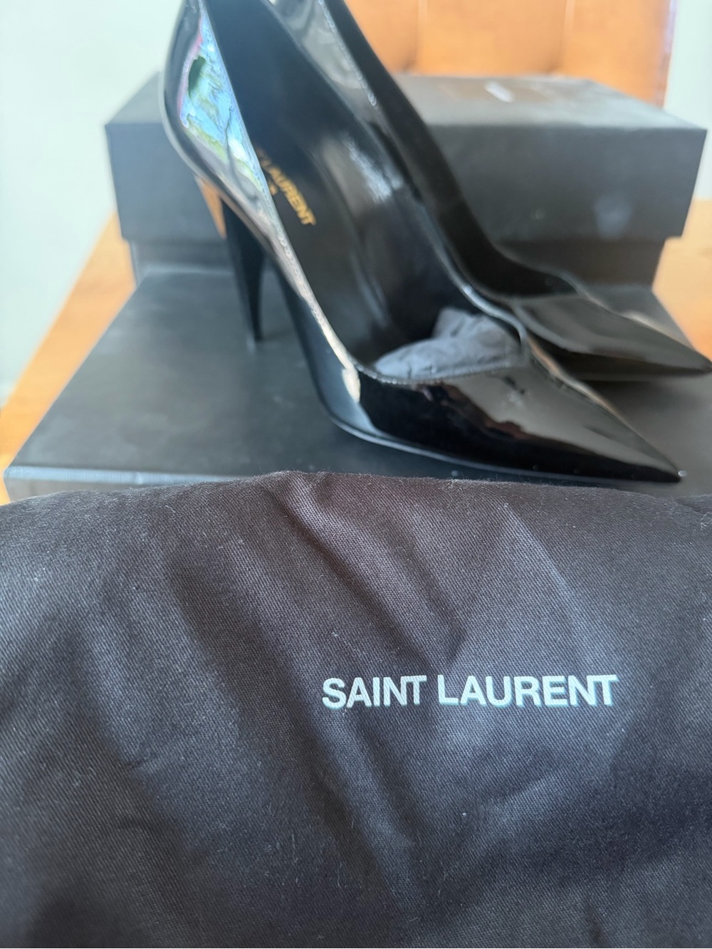 Saint Laurent Black Patent Leather Pointed Pumps with Slim Heel